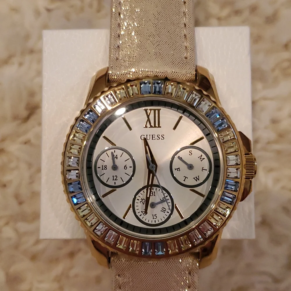 Guess Watch - Picture 2 of 7